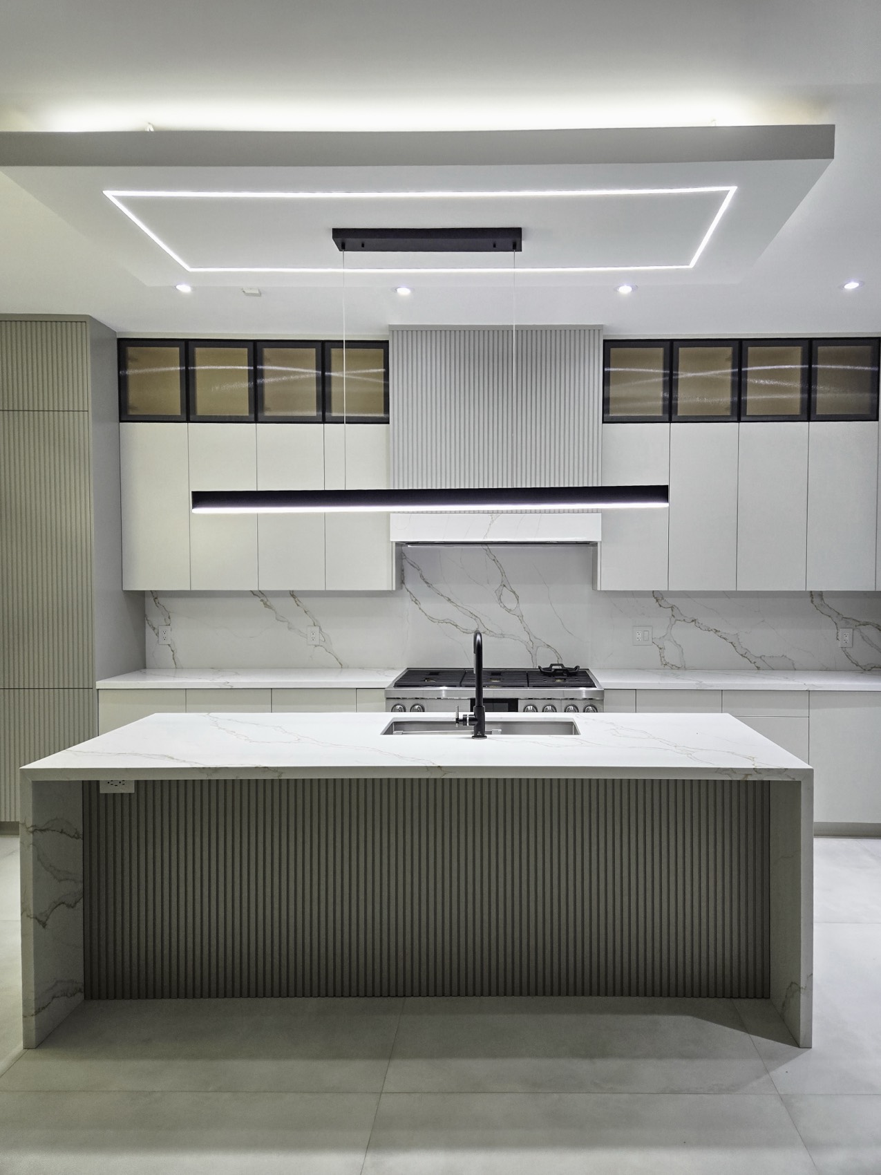 Contemporary Calacatta Kitchen