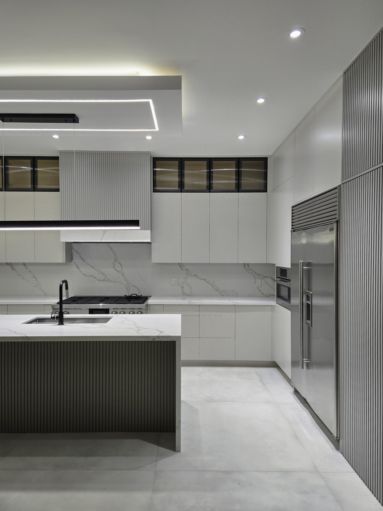 Contemporary Calacatta Kitchen 5
