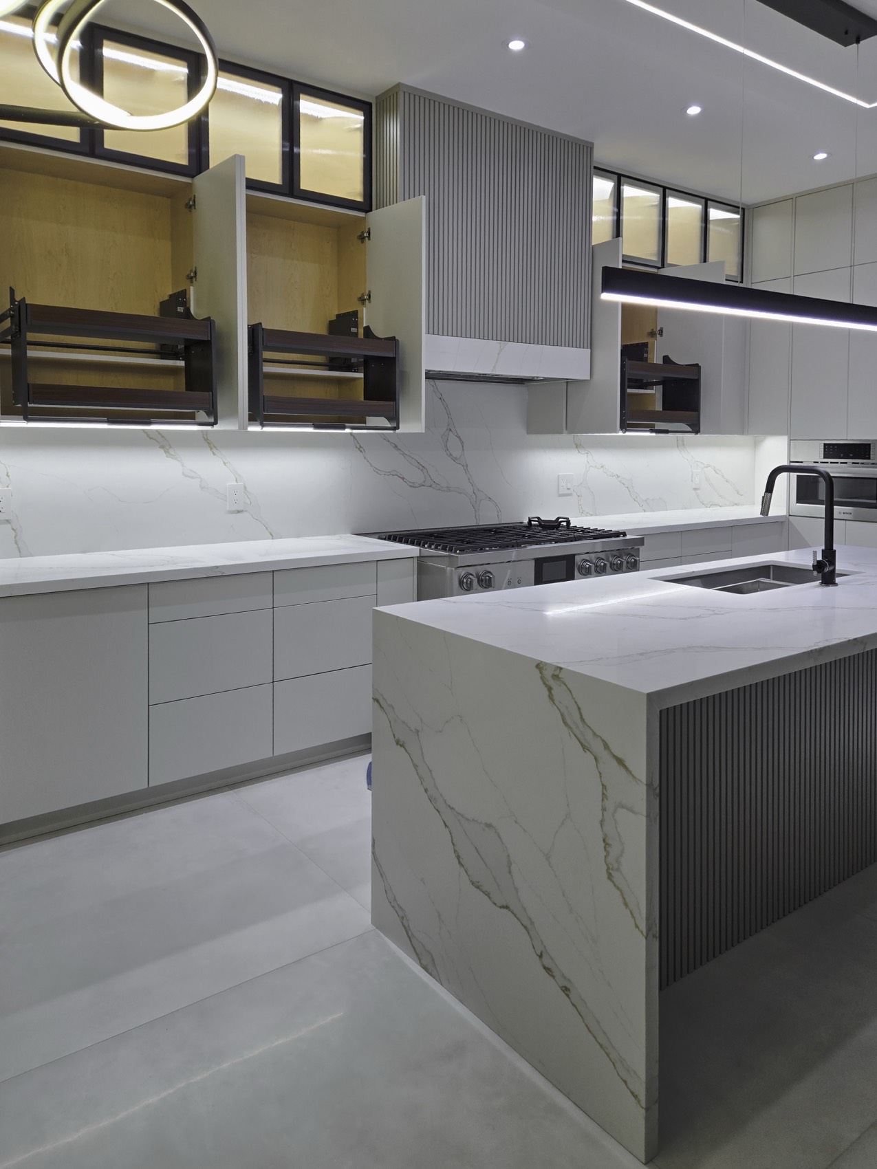 Contemporary Calacatta Kitchen 8