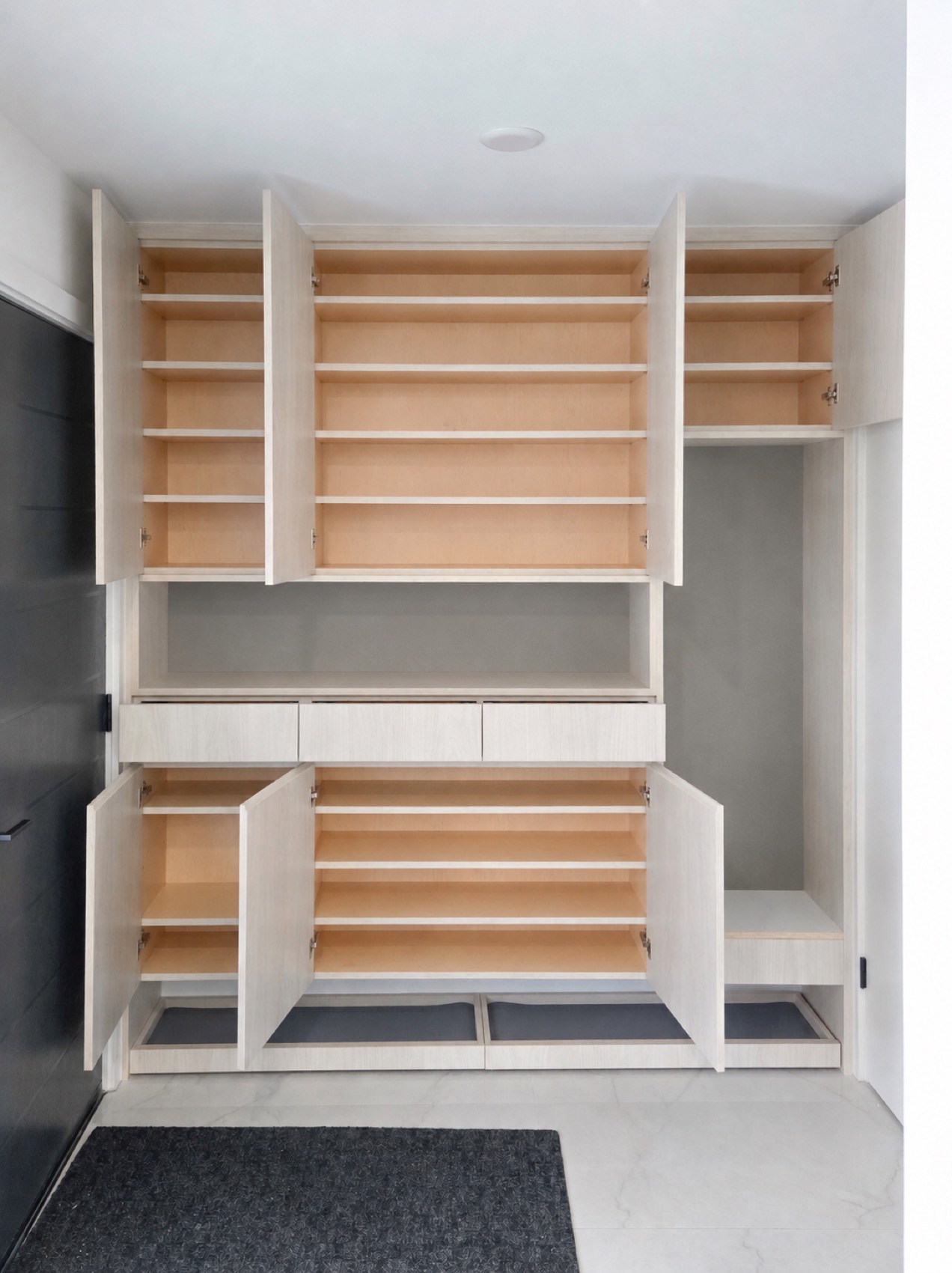 Closets & Wardrobes by Panda Reno 3