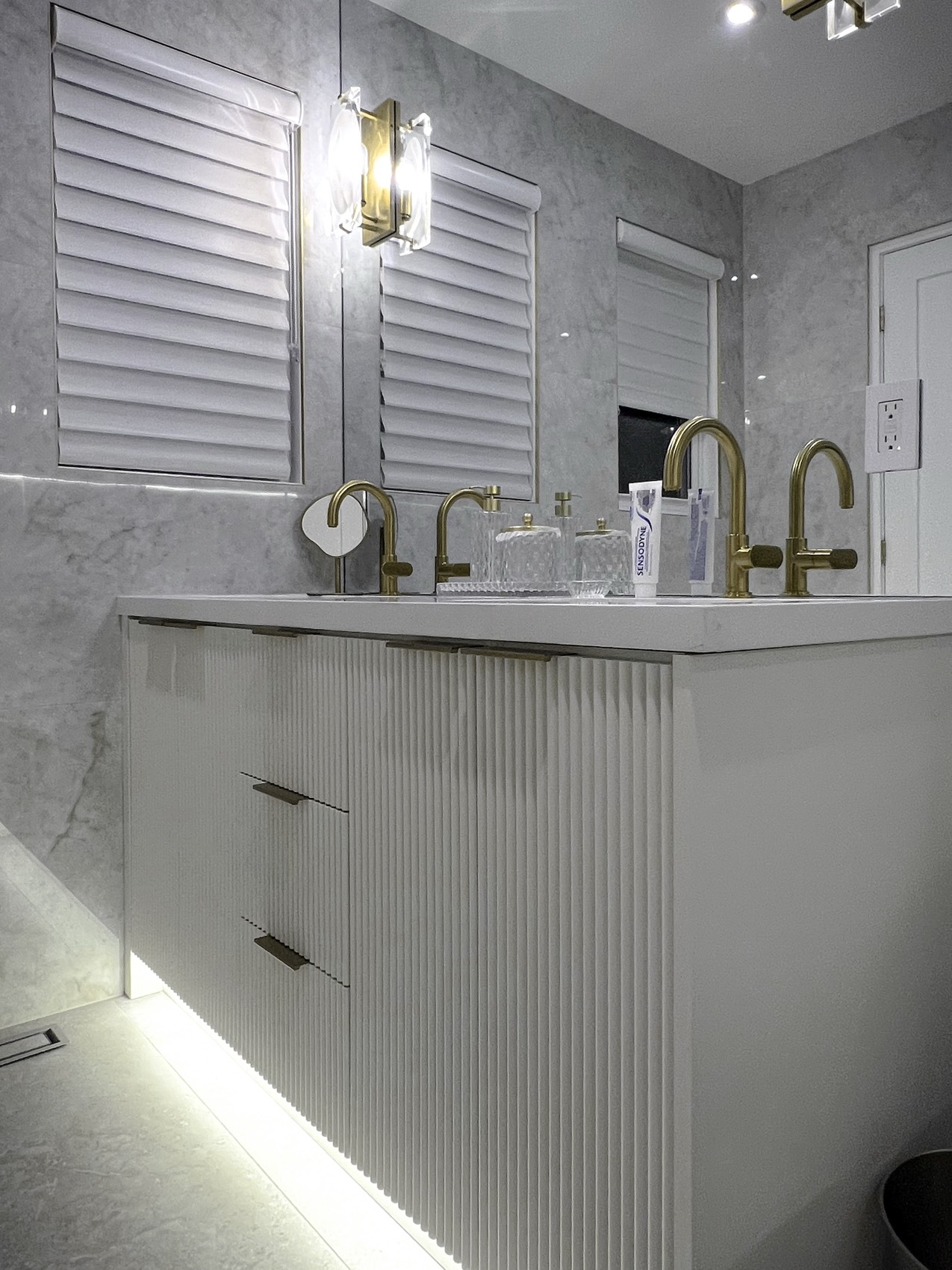 Vanities by Panda Reno 10