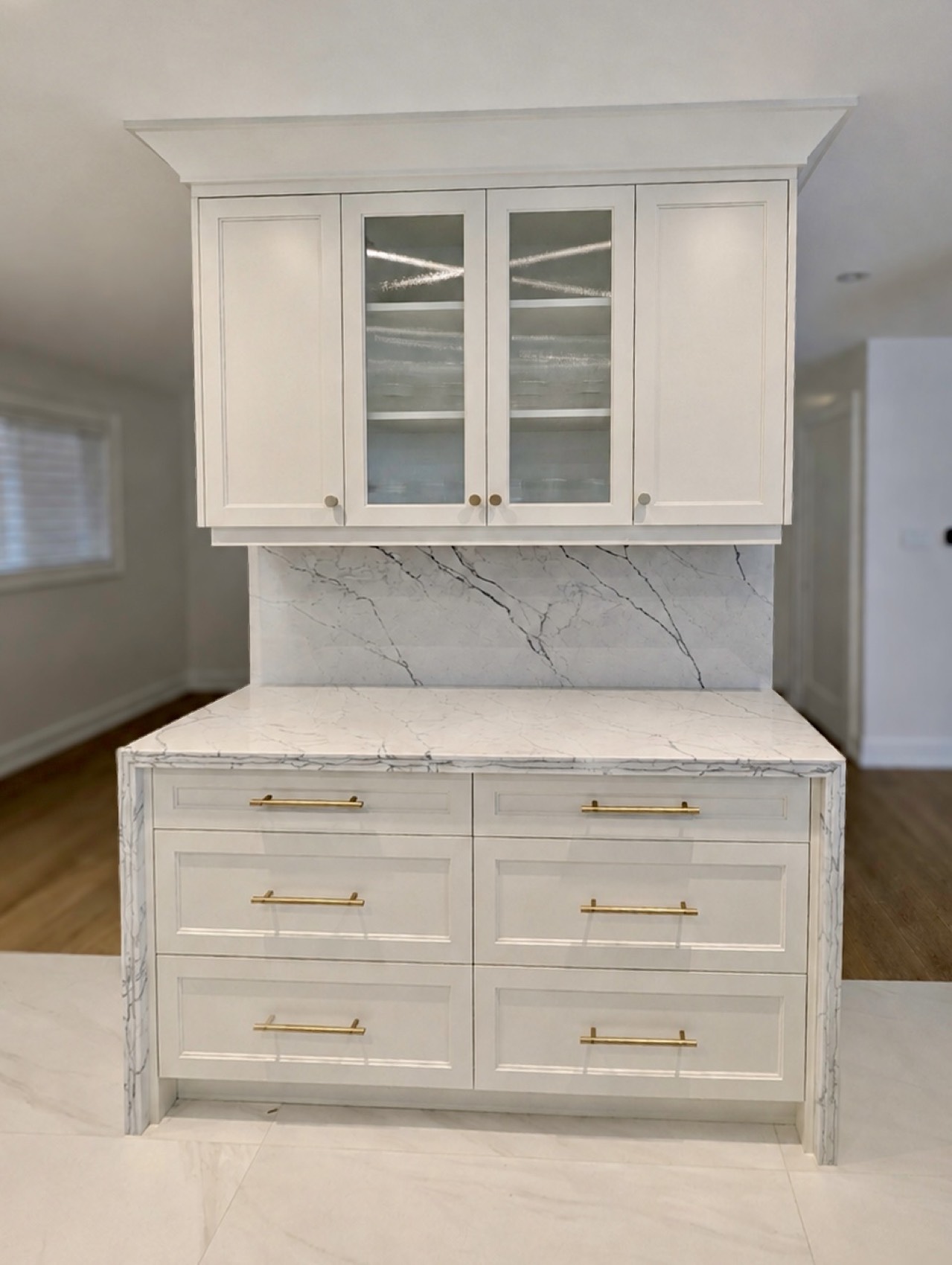 Traditional Cream Kitchen 1