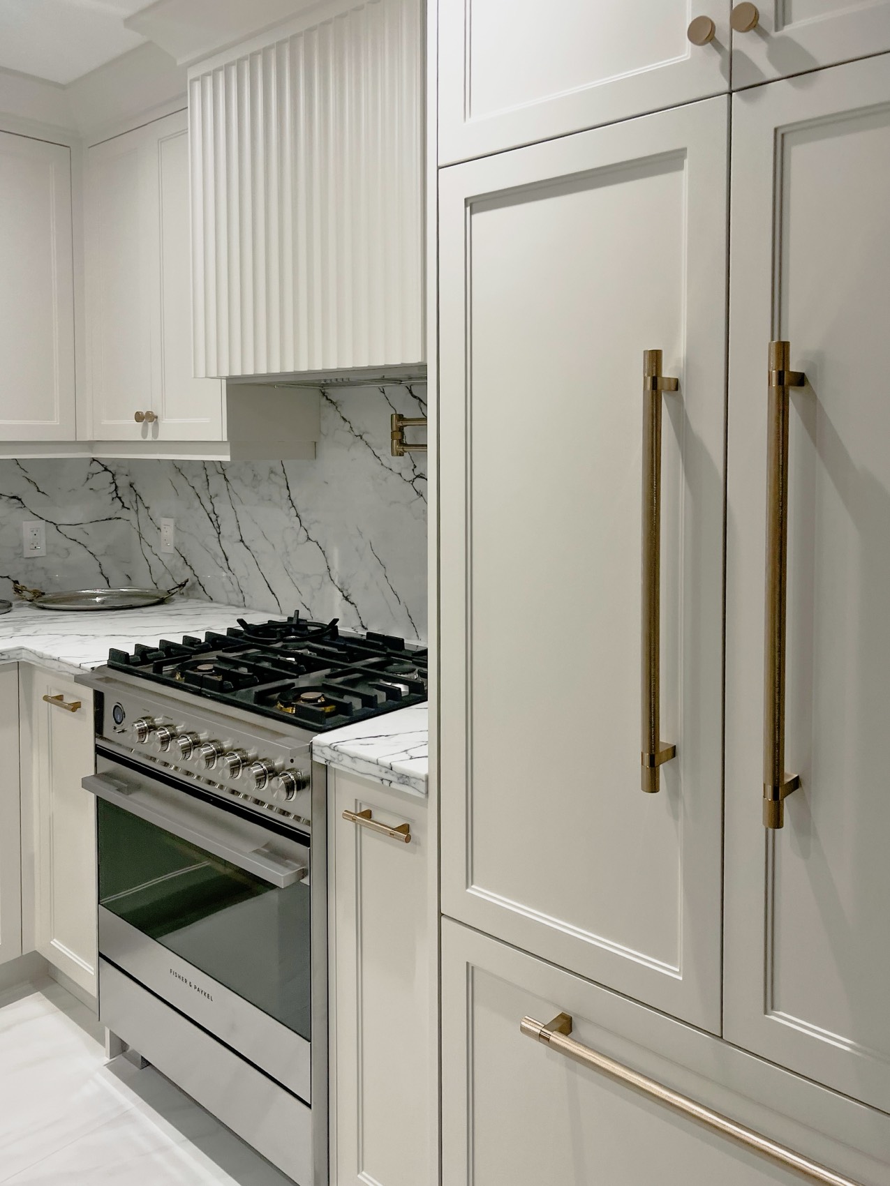 Traditional Cream Kitchen 4
