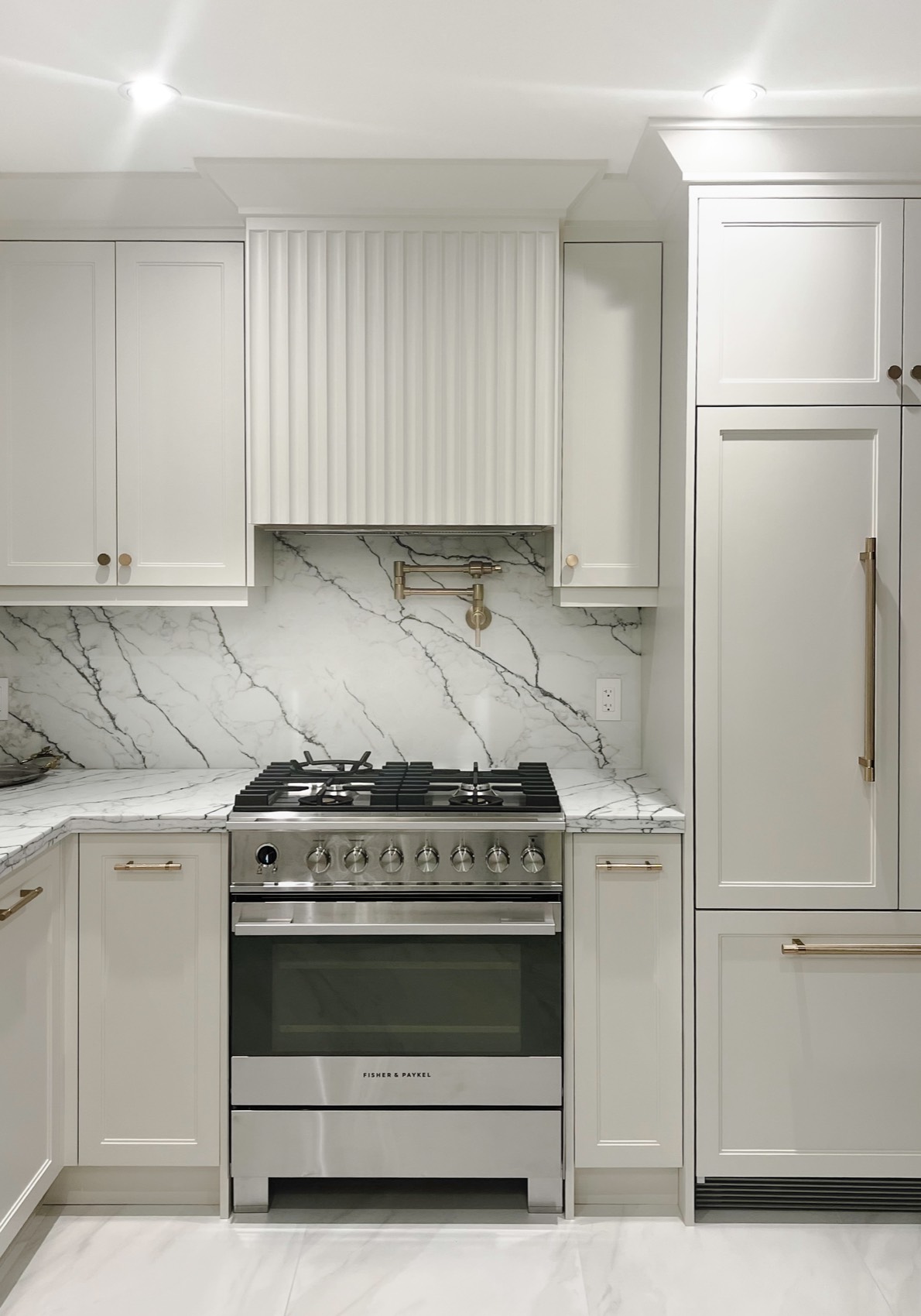 Traditional Cream Kitchen 6
